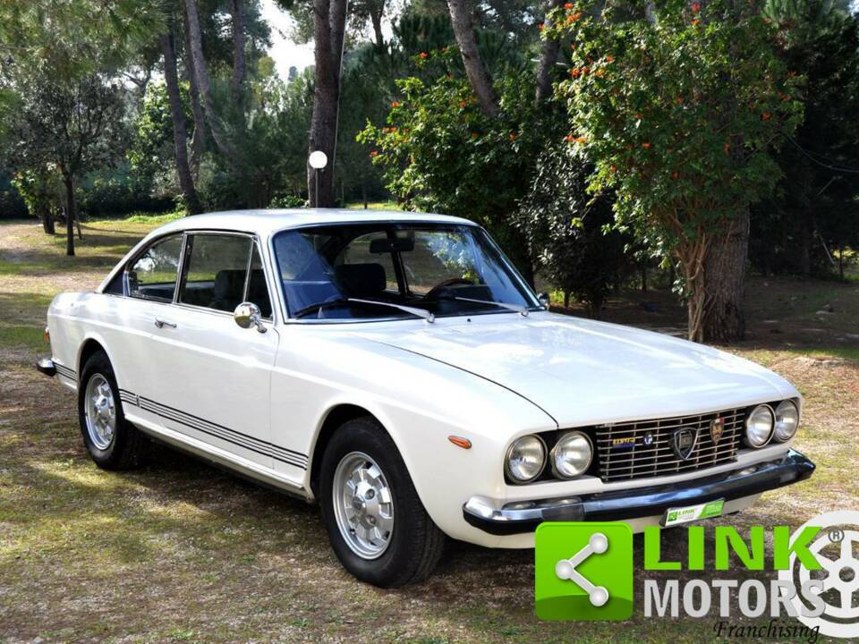 Image 2/10 of Lancia Flavia Coupé 2000 (1973)