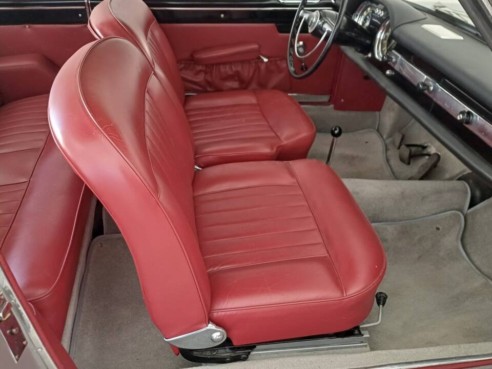 Image 6/8 of Lancia Flaminia Coupe Pininfarina (1960)