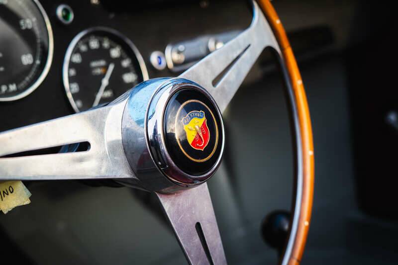 Bild 24/28 von Abarth 2200 Allemano Spyder (1958)