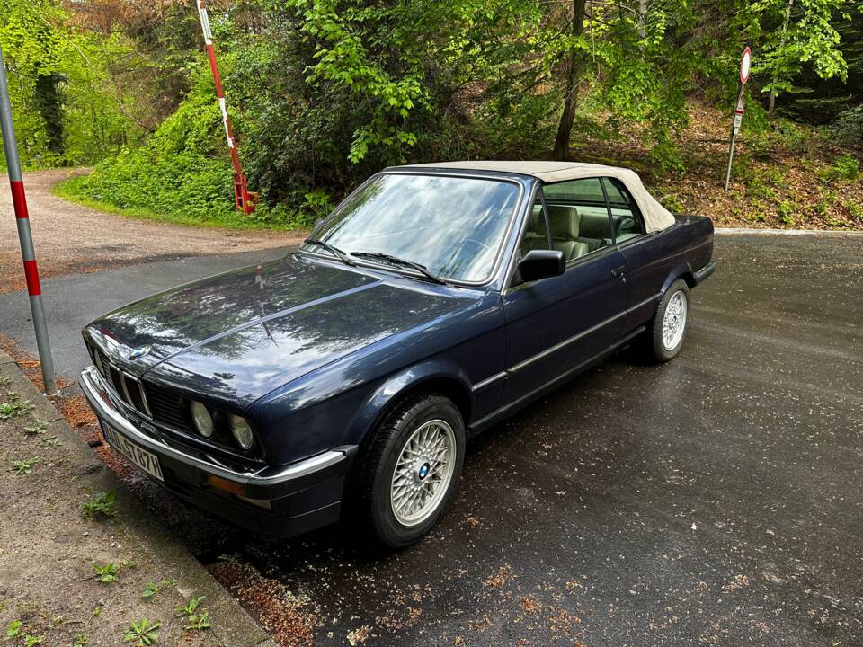 Afbeelding 6/17 van BMW 325i (1987)