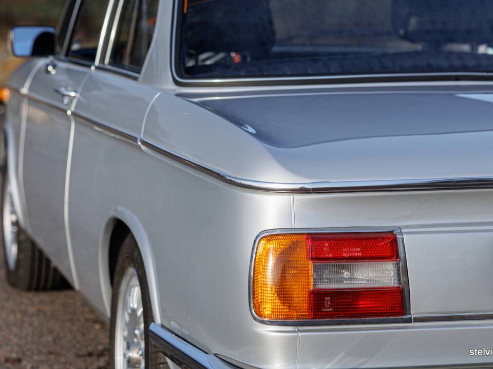 Bild 22/53 von BMW 2002 tii (1974)