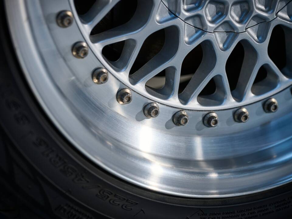 Bild 35/36 von BMW M3 (1989)