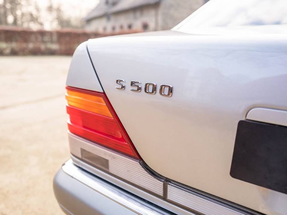 Bild 21/45 von Mercedes-Benz S 500 (1995)