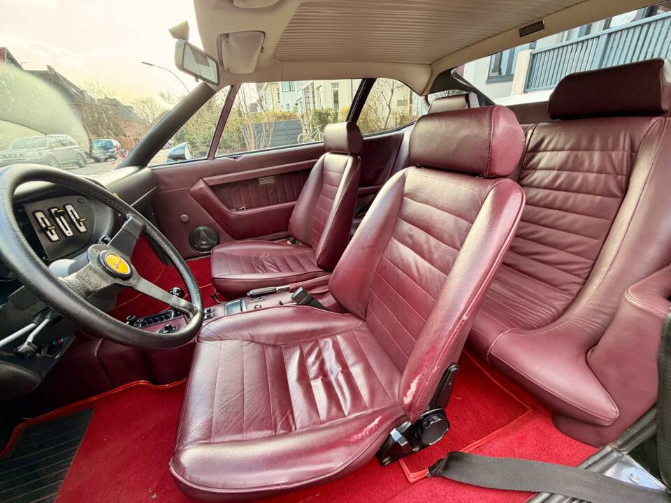 Bild 17/50 von Ferrari Dino 208 GT4 (1976)