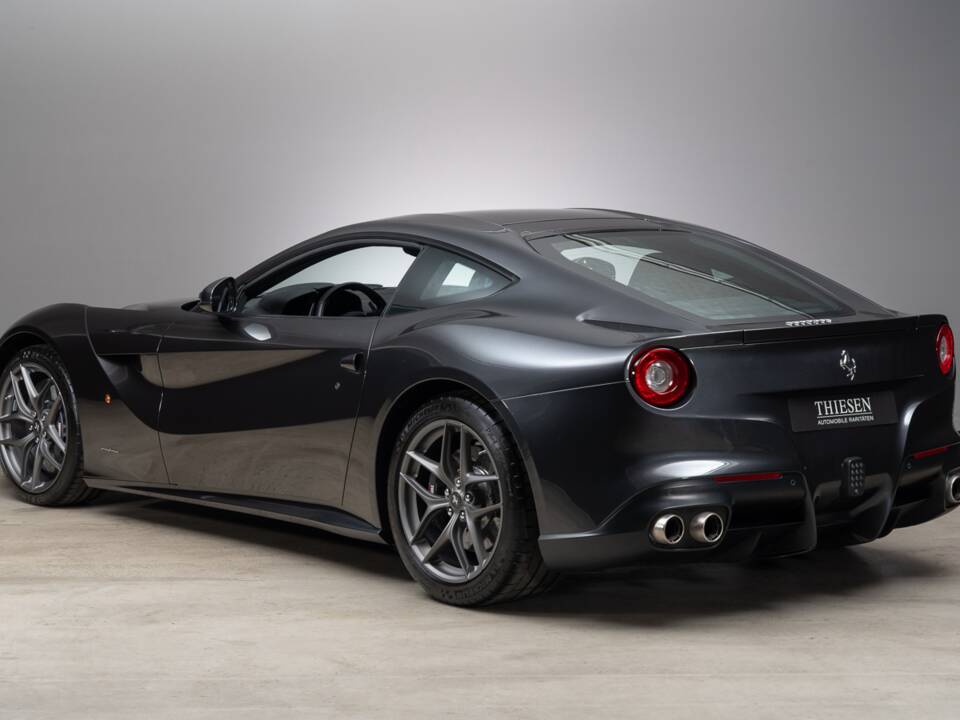 Imagen 11/40 de Ferrari F12berlinetta (2014)
