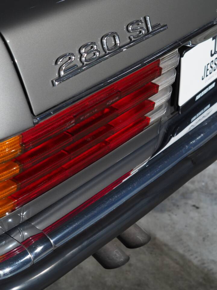 Immagine 23/51 di Mercedes-Benz 280 SL (1985)