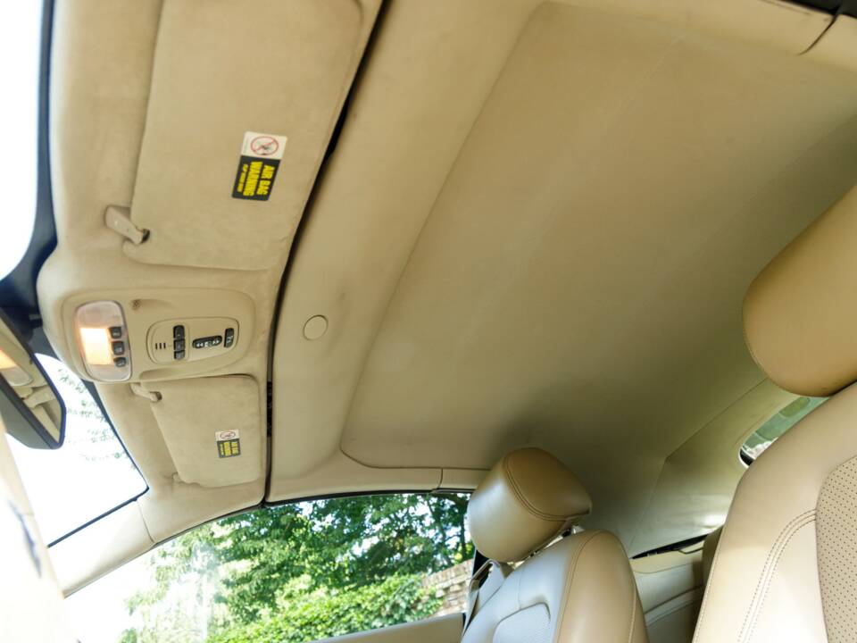 Image 15/50 of Jaguar XK (2011)