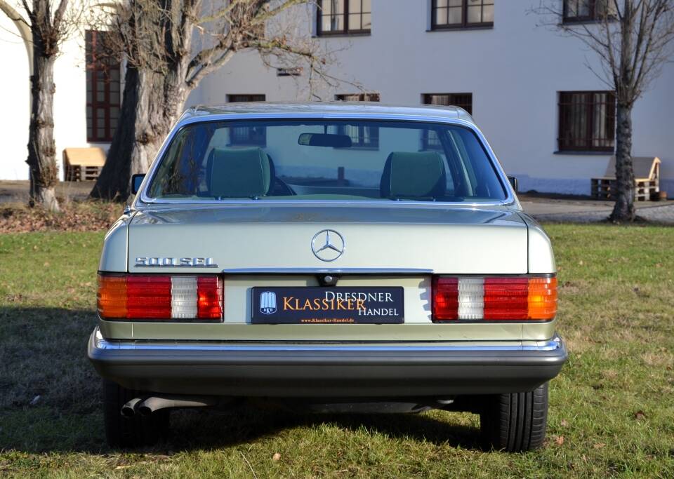 Bild 6/25 von Mercedes-Benz 500 SEL (1984)