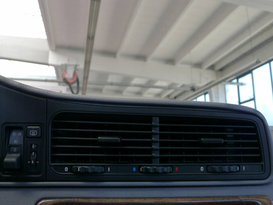 Imagen 47/50 de BMW 850CSi (1993)