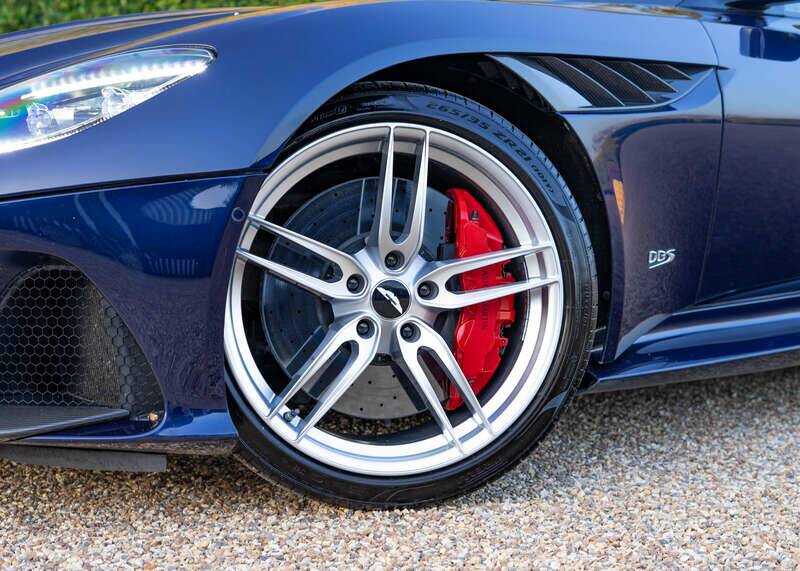 Immagine 28/50 di Aston Martin DBS Superleggera (2018)