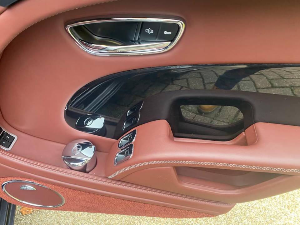 Image 7/11 of Bentley Mulsanne Speed (2016)