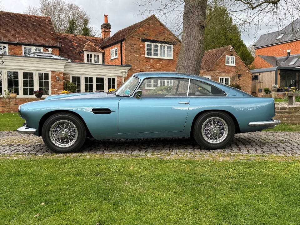 Afbeelding 7/30 van Aston Martin DB 4 (1959)