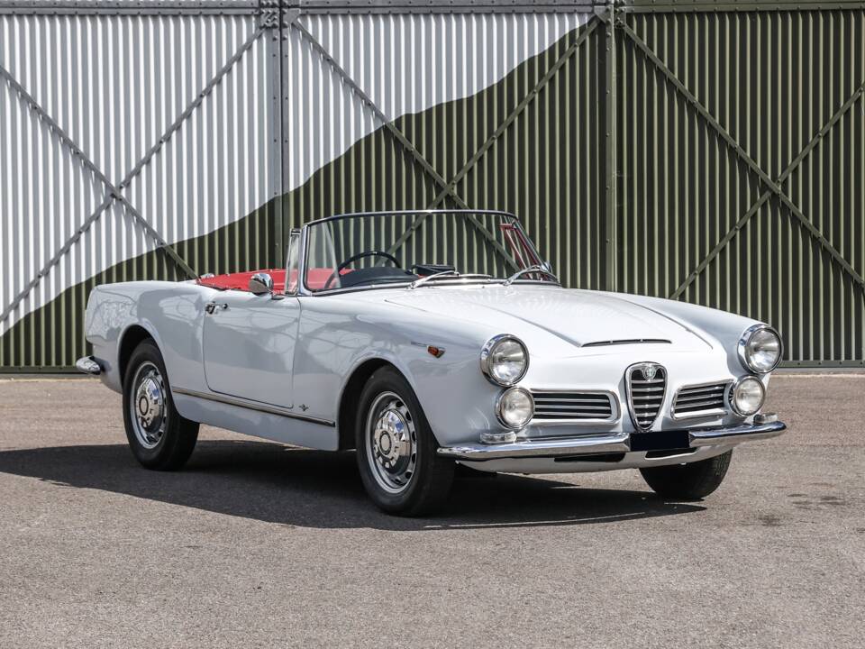 Bild 1/35 von Alfa Romeo 2600 Spider (1963)
