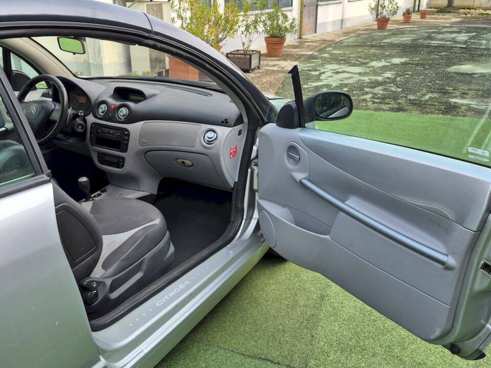 Image 31/54 of Citroën C3 1.6 16V (2004)