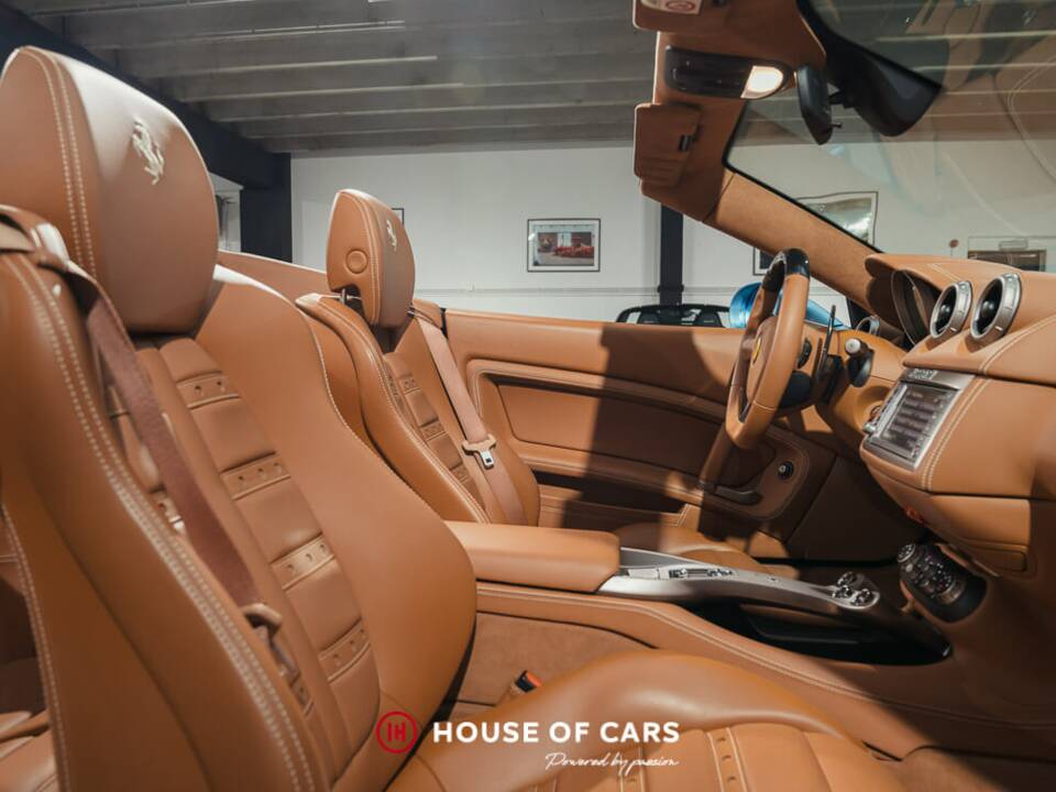 Image 19/25 of Ferrari California 30 (2012)