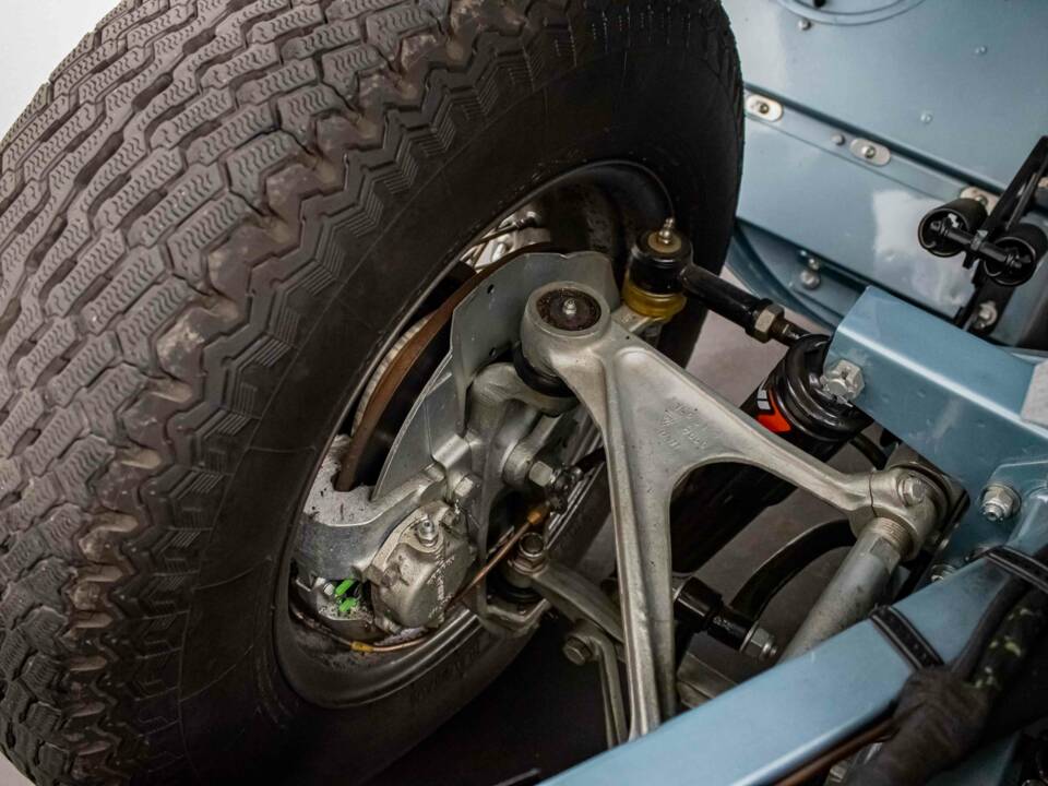 Bild 24/28 von Jaguar E-Type 4.2 (1965)