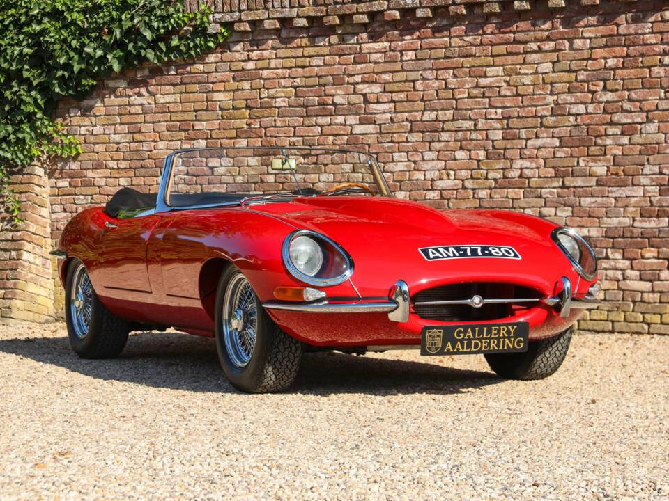 Image 44/50 de Jaguar Type E 3.8 (1964)