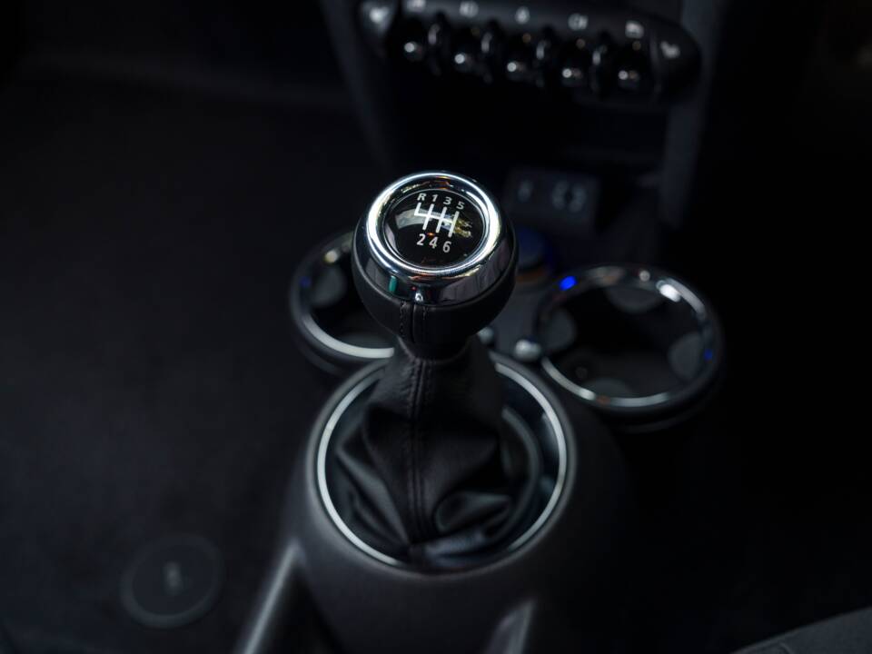 Image 20/24 of Mini Cooper (2012)