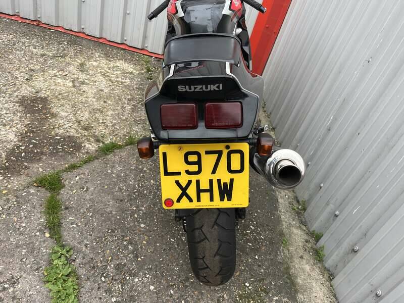 Bild 8/16 von Suzuki DUMMY (1994)