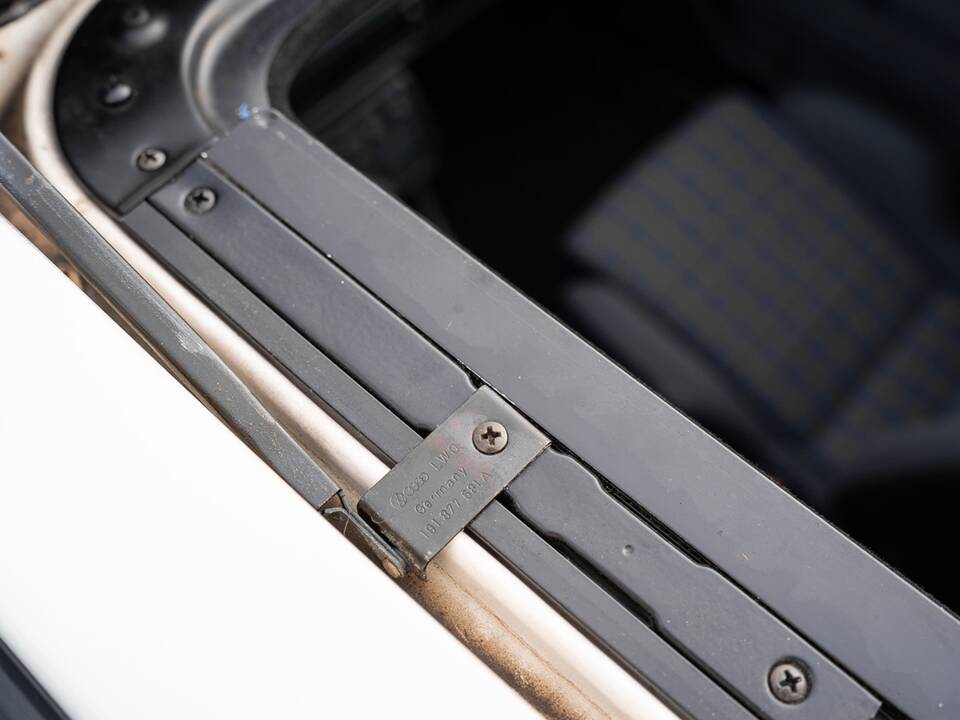 Image 39/48 de Volkswagen Golf Mk II GTi 16V 1.8 (1990)