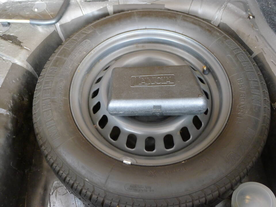 Immagine 4/32 di Lancia Thema I.E. (1991)