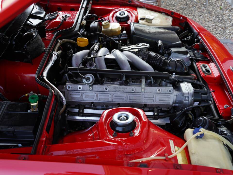 Image 15/50 of Porsche 924 (1981)