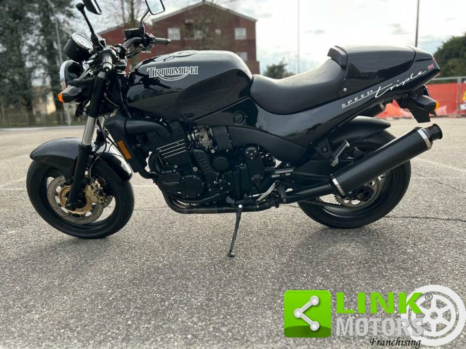 Bild 2/10 von Triumph DUMMY (1997)