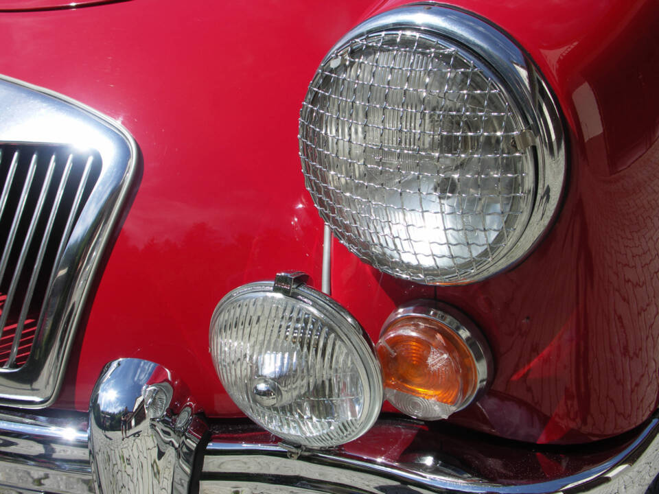 Image 16/17 of MG MGA 1600 (1959)