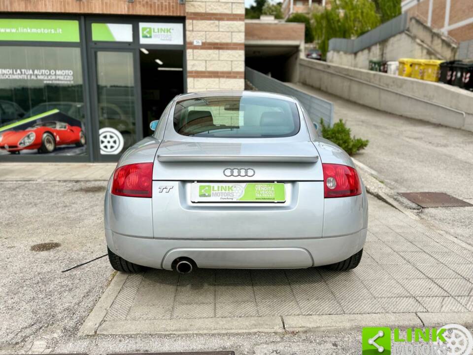 Bild 5/10 von Audi TT 1.8 T (1999)