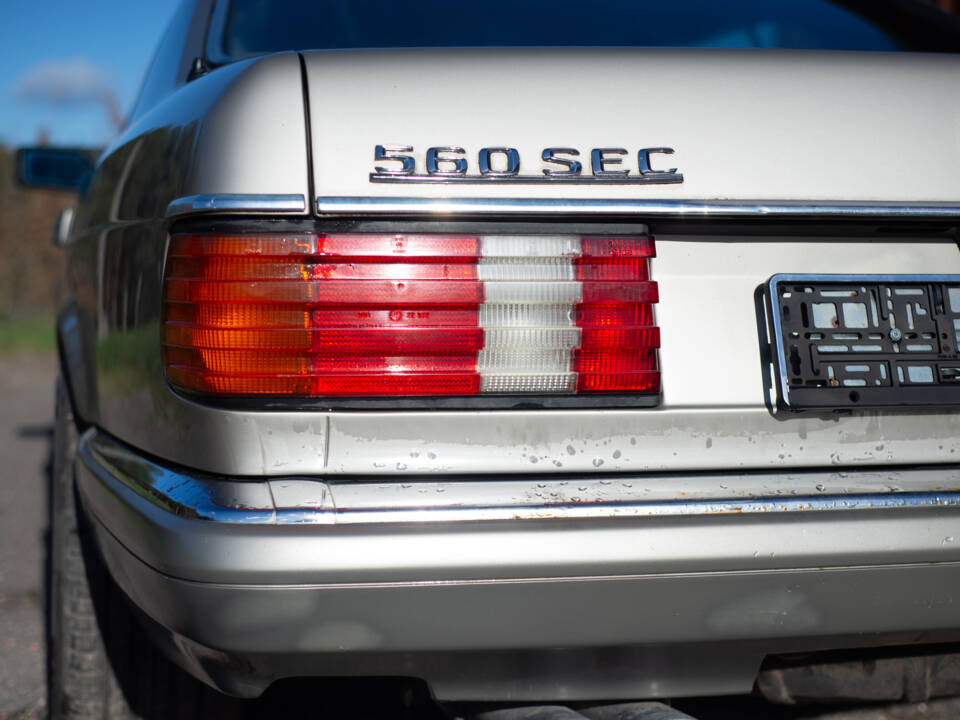 Image 11/95 of Mercedes-Benz 560 SEC (1985)