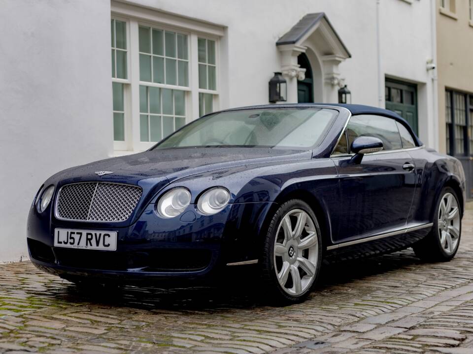 Imagen 6/33 de Bentley Continental GTC (2007)