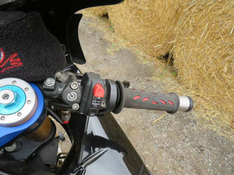 Image 13/41 of Aprilia DUMMY (2003)