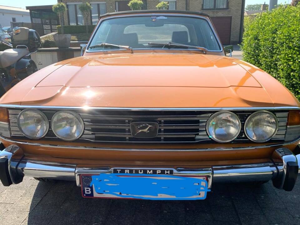 Image 1/11 de Triumph Stag (1975)