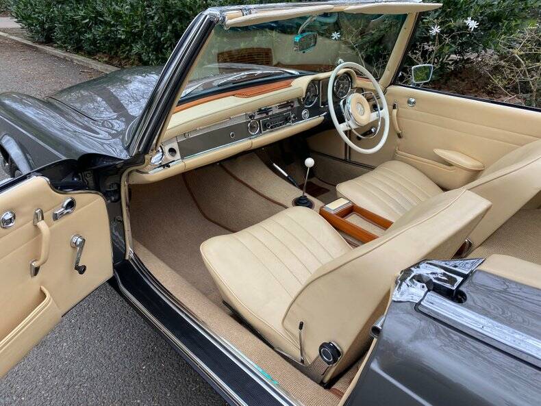 Afbeelding 7/50 van Mercedes-Benz 280 M-SL (1964)