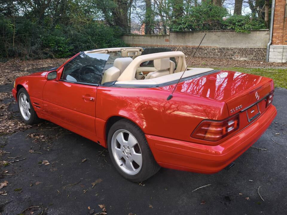 Image 4/8 of Mercedes-Benz SL 500 (2000)
