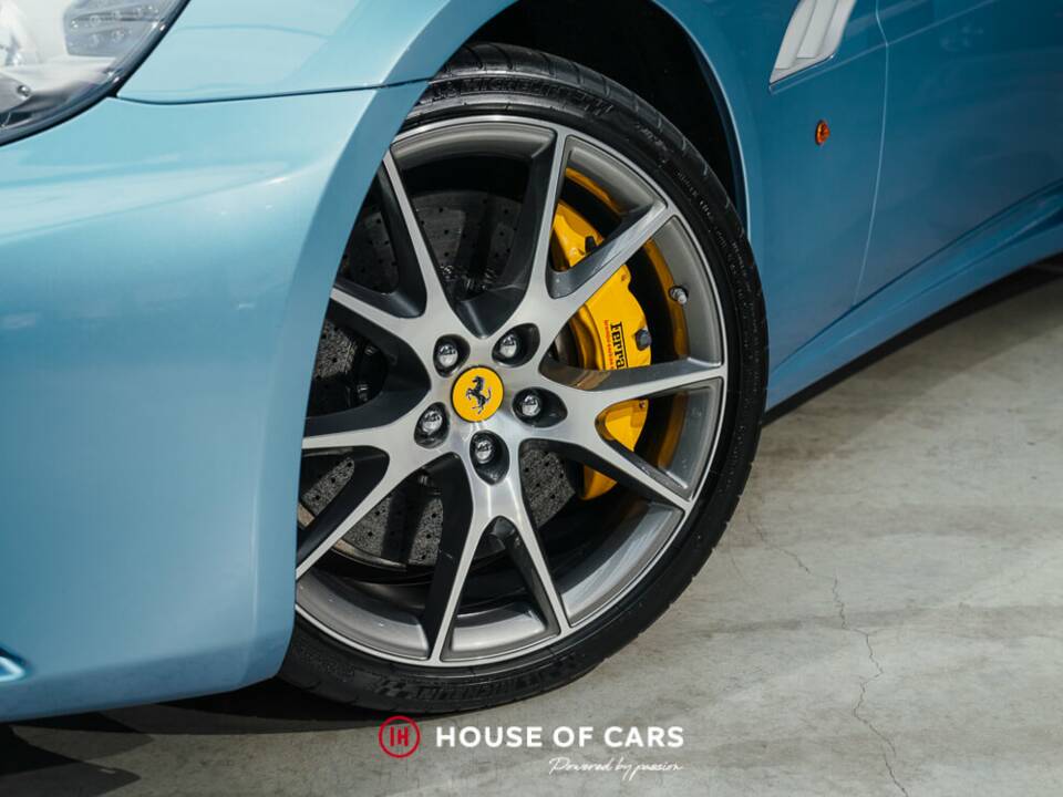 Image 11/25 of Ferrari California 30 (2012)