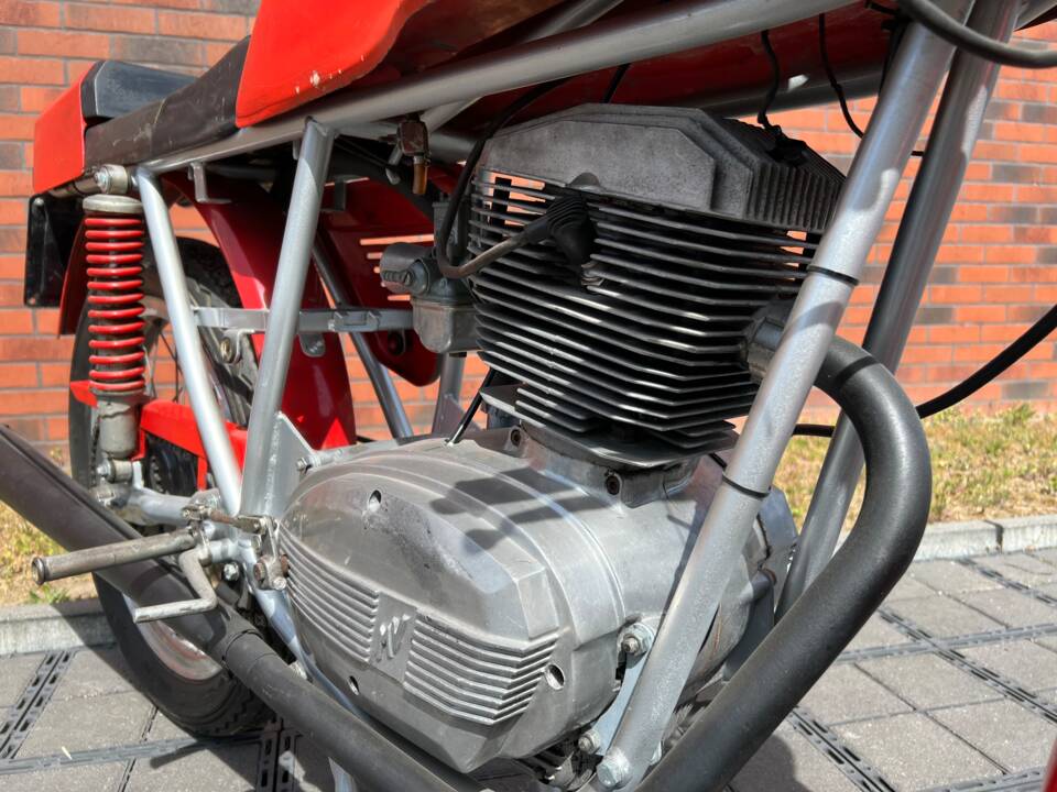 Afbeelding 3/21 van MV Agusta DUMMY (1976)