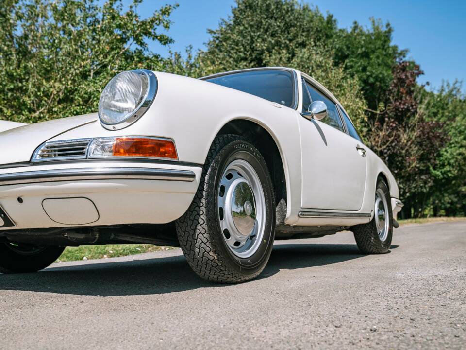 Image 37/50 de Porsche 912 (1966)