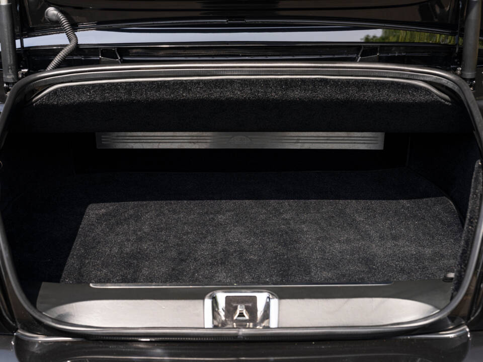 Image 29/31 of Bentley Azure T (2009)