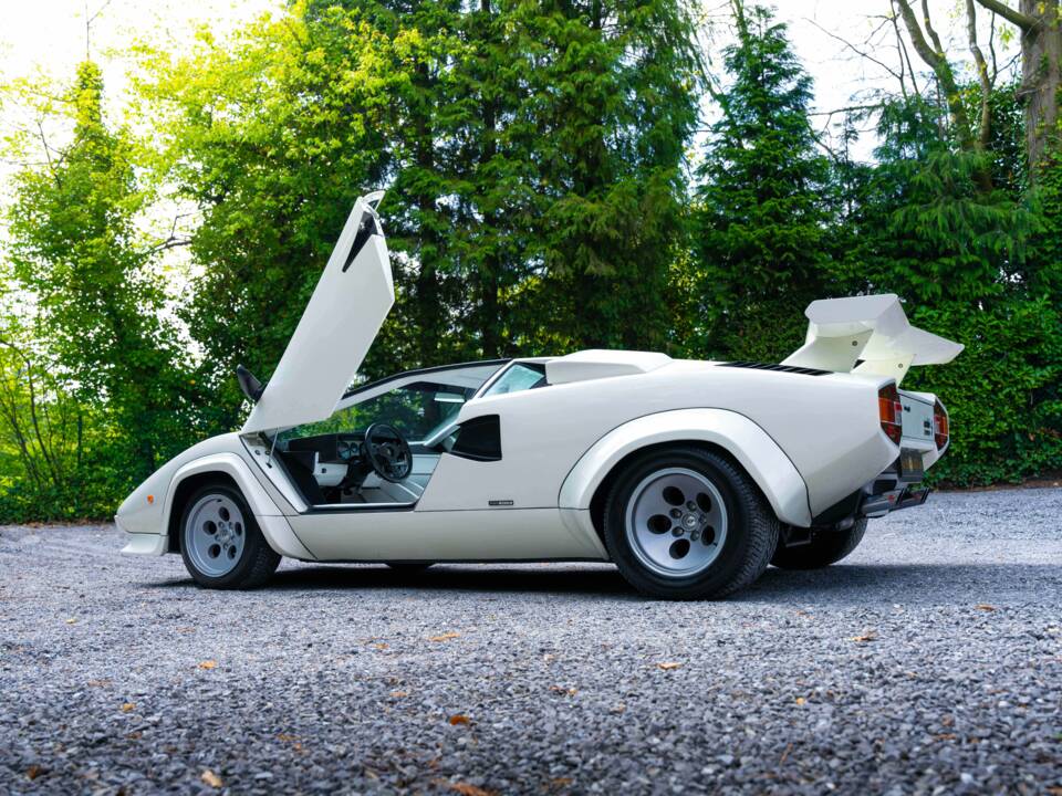 Image 15/20 of Lamborghini Countach 5000 S (1983)
