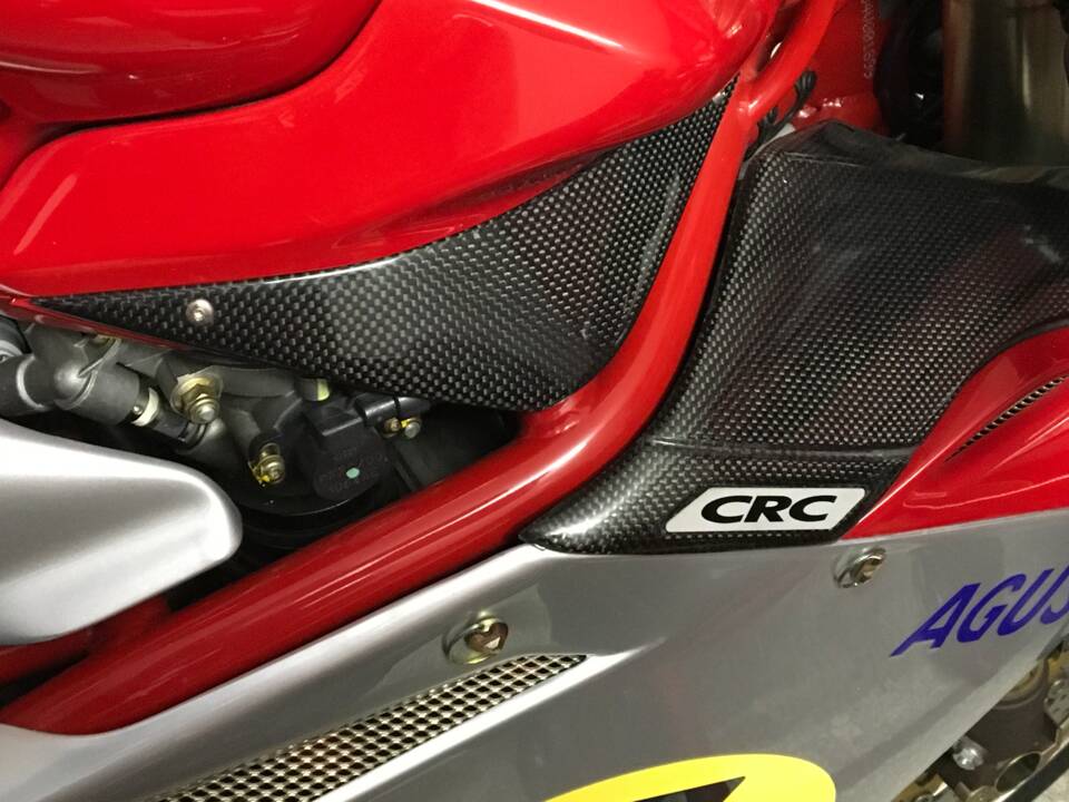 Image 4/8 of MV Agusta DUMMY (2007)