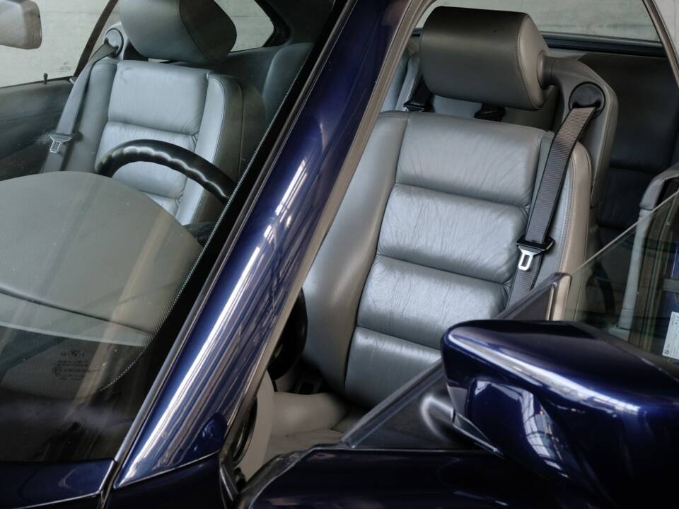Imagen 20/37 de BMW 850i (1991)
