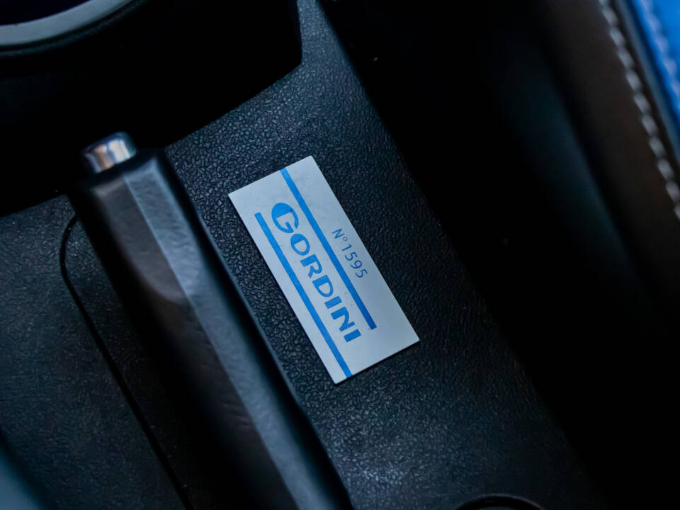 Image 21/40 of Renault Clio Gordini R.S. (2012)