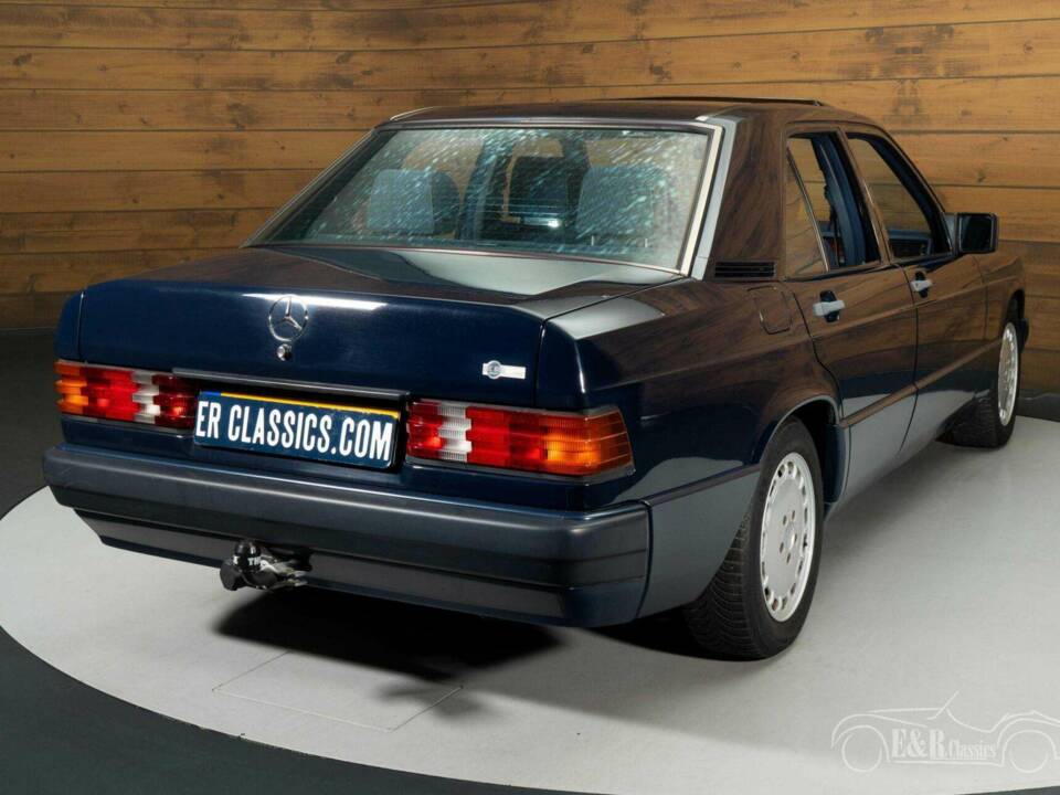 Imagen 14/19 de Mercedes-Benz 190 D (1990)