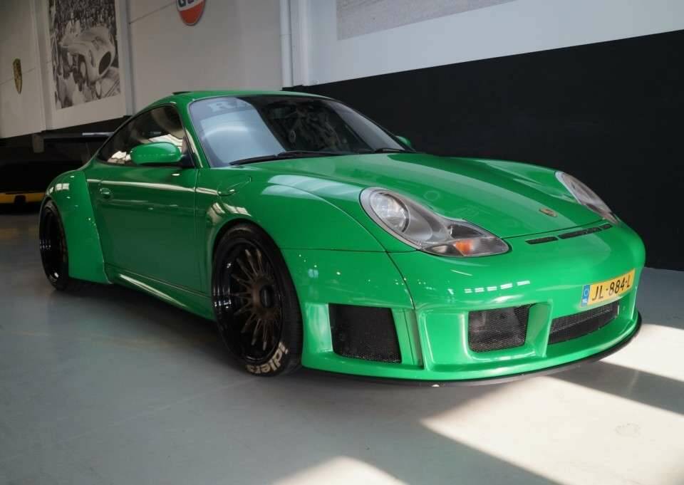 Bild 2/50 von Porsche 911 Carrera 4 RWB (1999)