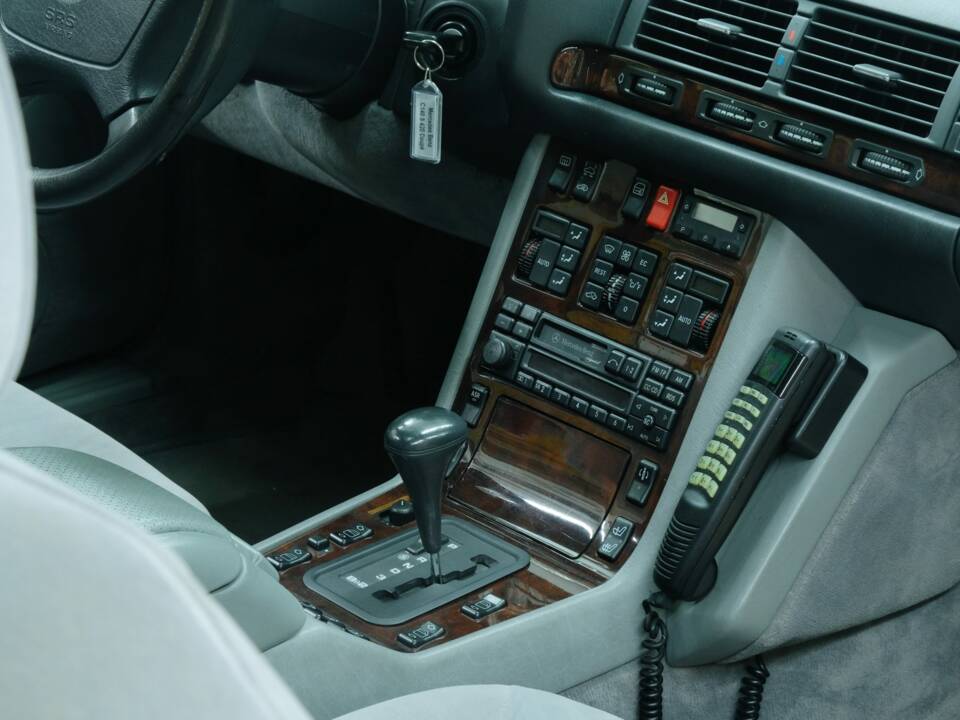 Bild 27/50 von Mercedes-Benz S 420 C (1994)