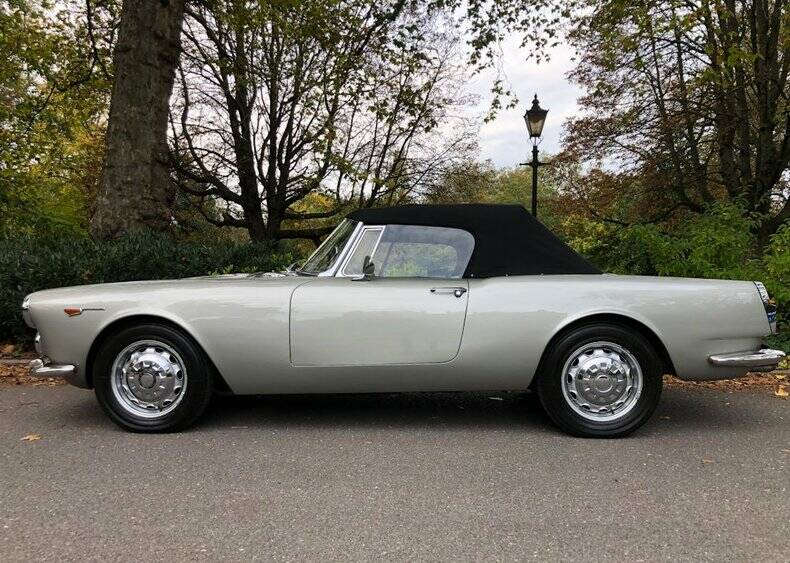 Imagen 20/50 de Alfa Romeo 2600 Spider (1964)