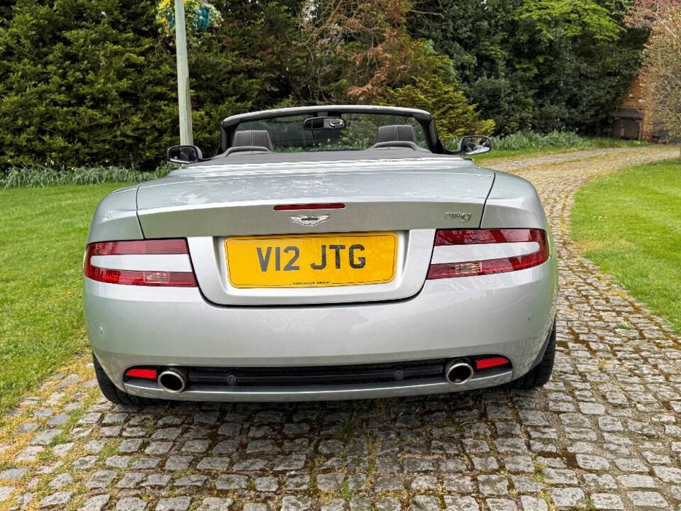 Immagine 14/28 di Aston Martin DB 9 (2009)