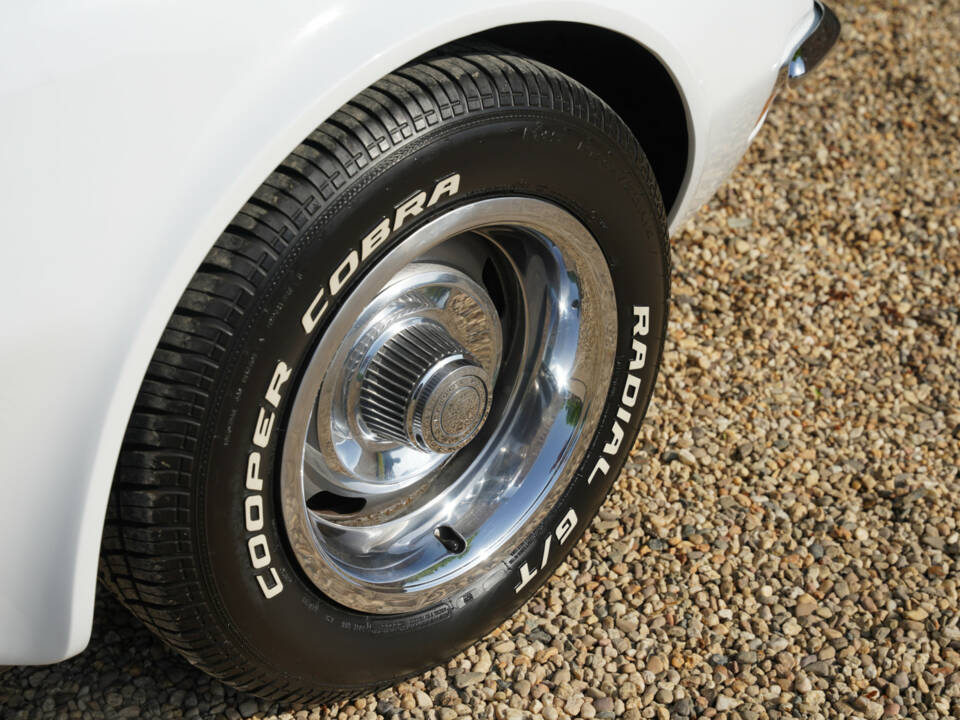 Image 48/50 of Chevrolet Corvette Stingray (1971)