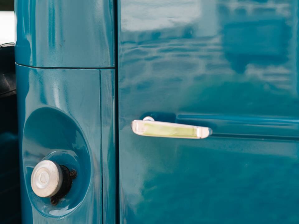 Image 26/27 of Toyota Land Cruiser FJ 45 (1976)